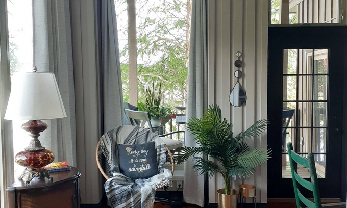 West End Apartment | River View Retreat: Cozy Escape Near SRP Park & Downtown