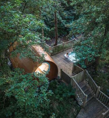 West Laroch House | Relaxing RiverBeds Lodges with Hot Tubs and Spa Amenities