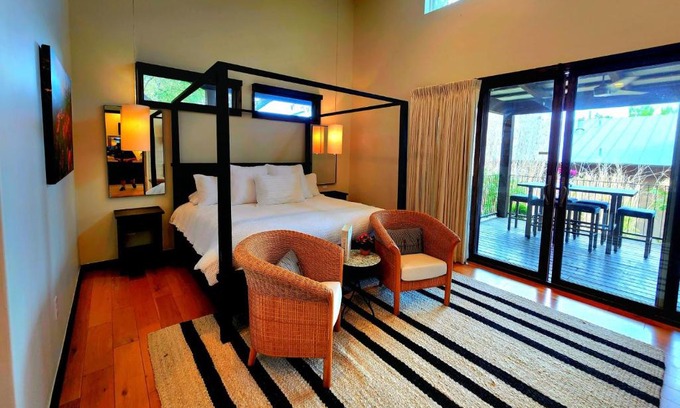 Spicewood Villa | Discover Riverbend Cabin #08: Family-Friendly Retreat
