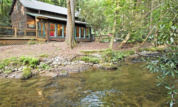 Blue Ridge Cabin | Riverbend Den -Cherry Log GA- Wifi- Firepit- Creekfront