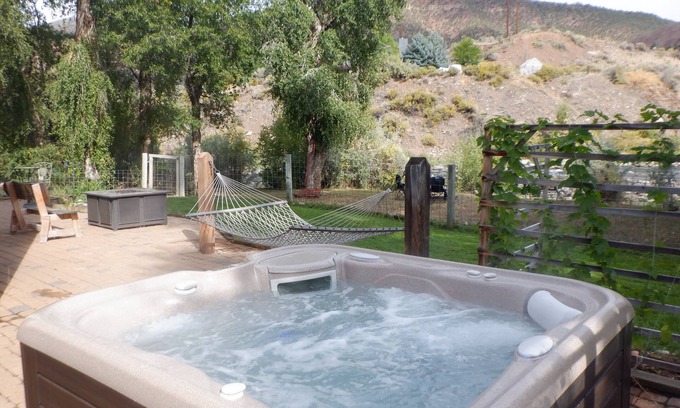 Gypsum House | Experience Riverfront Access for Fly Fishing and Rafting
