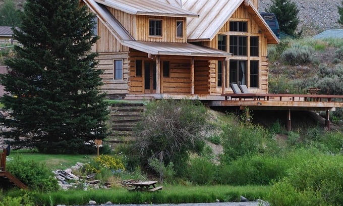 West Yellowstone Cabin | Idyllic Riverfront Cabin Close to Yellowstone National Park