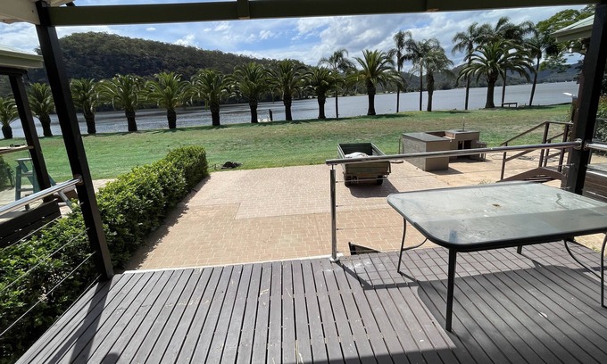 Wisemans Ferry Cabin | Riverfront Cabin at Wisemans Ferry On the Hawkesbury River