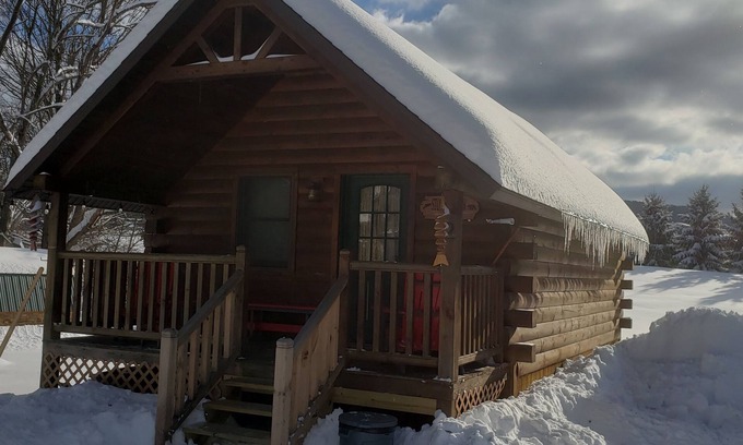 Deposit Cabin | Riverside Retreat: Family-Friendly Cabin on Delaware River