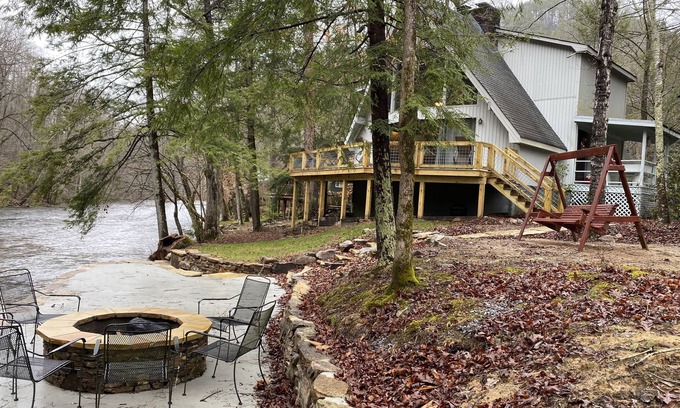 Walland Ski Chalet | Riverside Retreat - Guest Rated 9.8 with Family Amenities