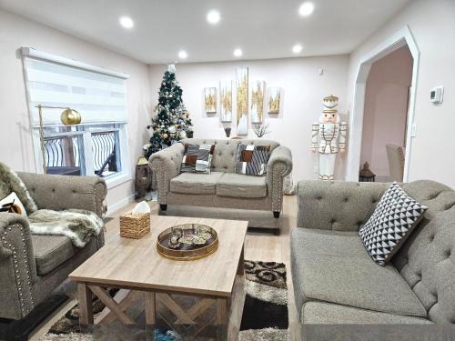 Wasaga Beach Villa | Riverfront Cottage: Canoeing Adventures & Family Playroom