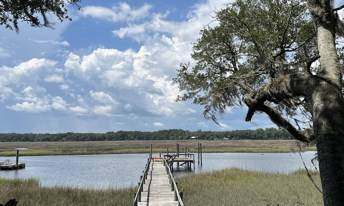Camden House | Riverfront Home with Kitchen & Child-Friendly Amenities