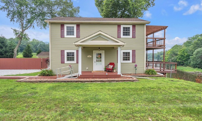 Winamac House | Scenic Riverfront Retreat in Winamac with Spa & Pool