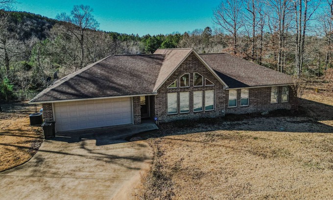 Murfreesboro House | Riverside Retreat: Family-Friendly House Near Lake Greeson