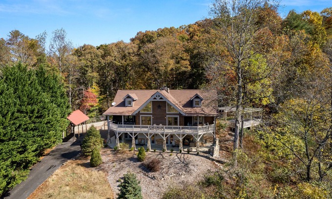 Marshall Cabin | Experience The Lodge at French Broad: Hot Tub & Game Room