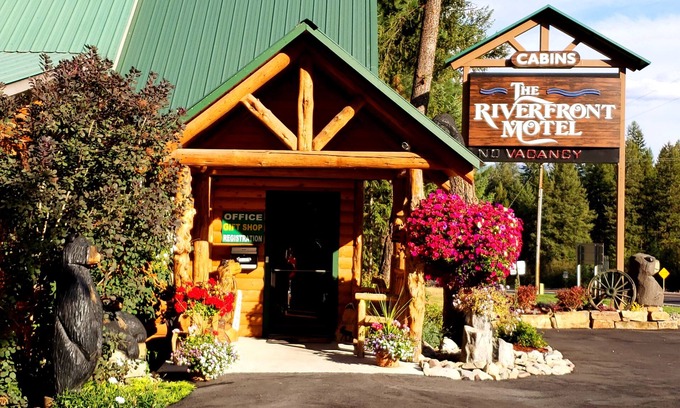 Thompson Falls Hotel | Riverfront Motel: Guest Rated 9.6 with Family-Friendly Amenities