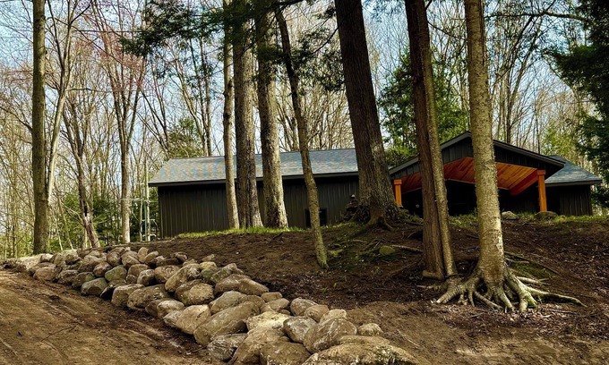 Grant House | Riverfront Serenity, Rustic Charm and World Class Fishing on the Muskegon River.