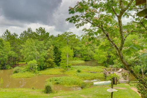 Fairhope House | Rivers Edge Family-Friendly Gulf Coast Retreat with Deck!