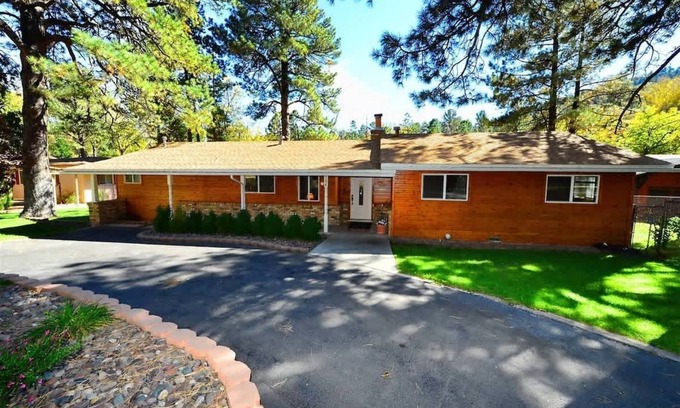 Ruidoso House | Rivers Edge Cabin with Hot Tub & River Views - Rated 10/10