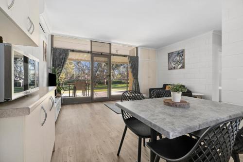 Paringa House | Family-Friendly Riversands Rest: Tea Tree Cottage Escape