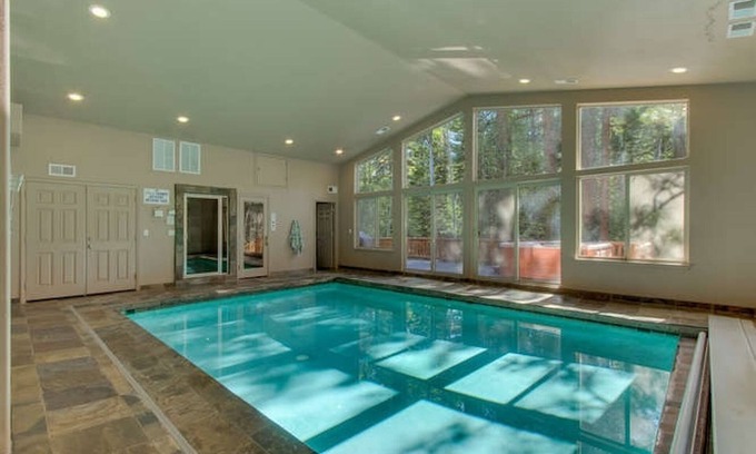 Christmas Valley House | Riverside Retreat: 6 Beds, Indoor Pool & Spa in Tahoe