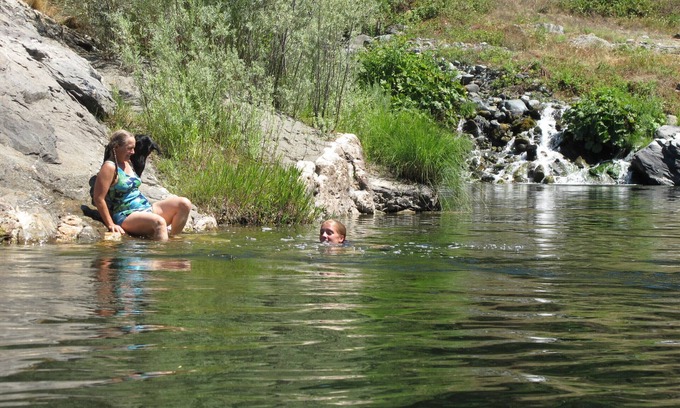 Orleans Cabin | Scenic Riverside Cabin Retreat in the Klamath Mountains