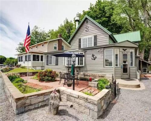 Port Ontario Villa | Riverside Cabin with Private Fishing Access & Pet-Friendly Stay