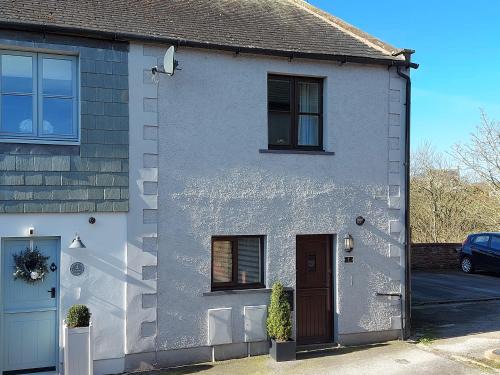 Cleator Moor House | Riverside Cottage: Ocean View & Guest Rated 9/10