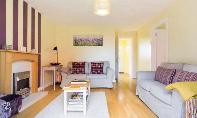 Evesham House | Riverside Cottage: Guest Rated 10/10 with Pool & Breakfast