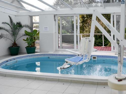 Bude House | Riverside: Pet-Friendly Haven with Private Pool & Top Rating