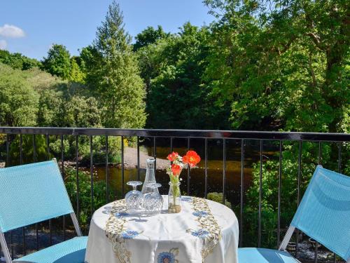 Newton Stewart House | Riverside Retreat: Family-Friendly 4-Star Stay, Rated 10/10