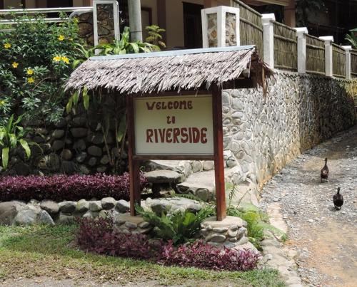 Bukit Lawang House | Comfortable Riverside Guesthouse with Breakfast & Family Focus