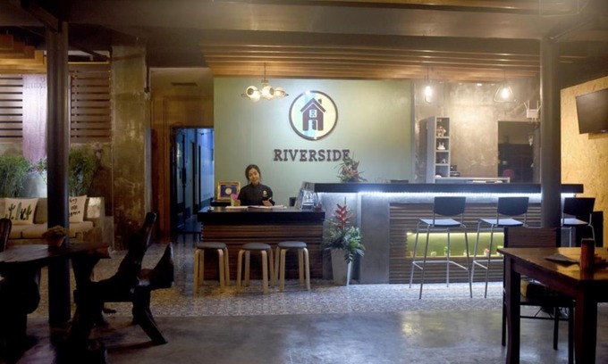 Khuekkhak House | Cozy Riverside Guesthouse: Family-Friendly Retreat Awaits