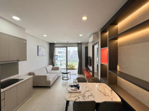 District 7 Apartment | Riverside Haven