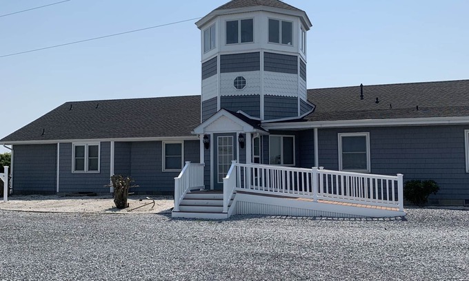 Fishing Creek Bed & Breakfast | Guest Rated Riverside Lodge B&B by the Honga River