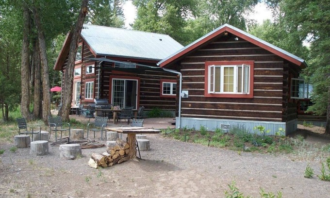 Alpine Village Cabin | Inviting Riverside Meadows Cabins with Spa & Hot Tub Access