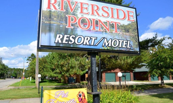Park Rapids Resort | Riverside Point Resort: Cozy Retreat with Family-Friendly Perks