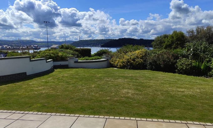 Deganwy House | Riverside Retreat