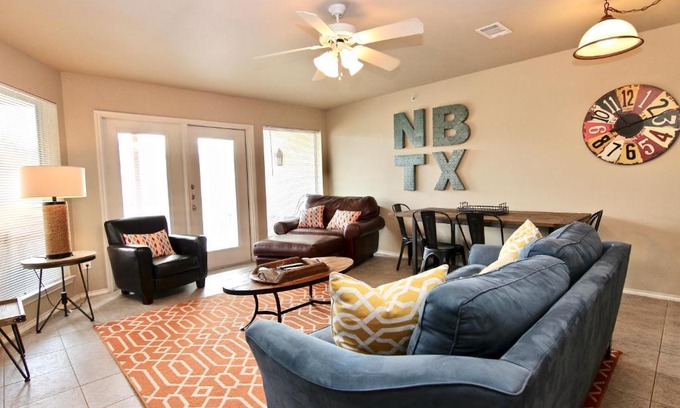 New Braunfels Apartment | Discover Riverside Retreat - A Relaxing 4-Star Escape