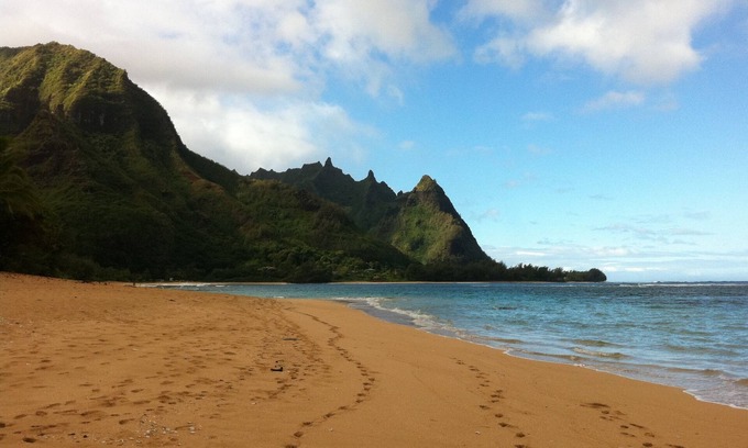 Wainiha House | Riverside Tranquility in Paradise — 1/2 mile from the ocean (TVNC #1231)