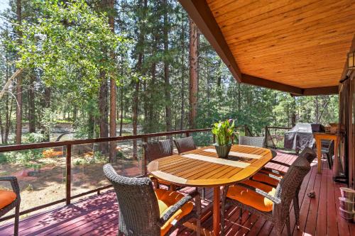 Winthrop House | Riverside Winthrop Chalet: Hot Tub & Scenic Decks Await!