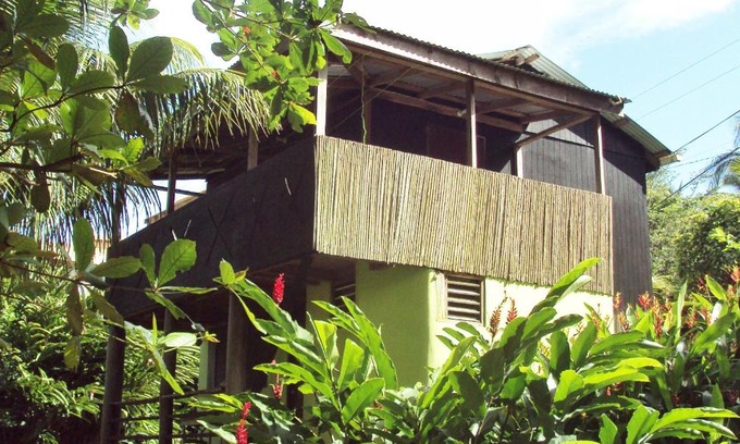 Calibishie House | Riversideview House: Oceanfront Retreat with Perfect Ratings