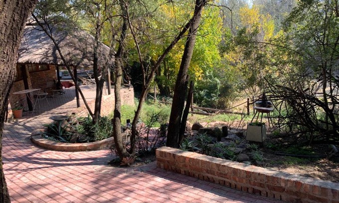 Kroonstad House | Budget-Friendly Riverstay: Pet Friendly with Pool & Breakfast