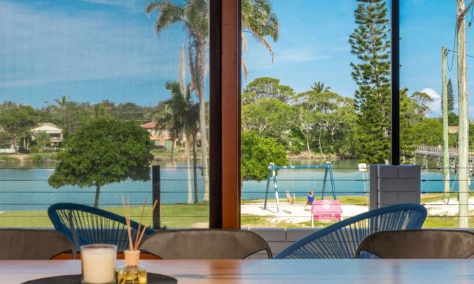 Brunswick Heads Apartment | Riverview Apartment: Perfectly Located in Town