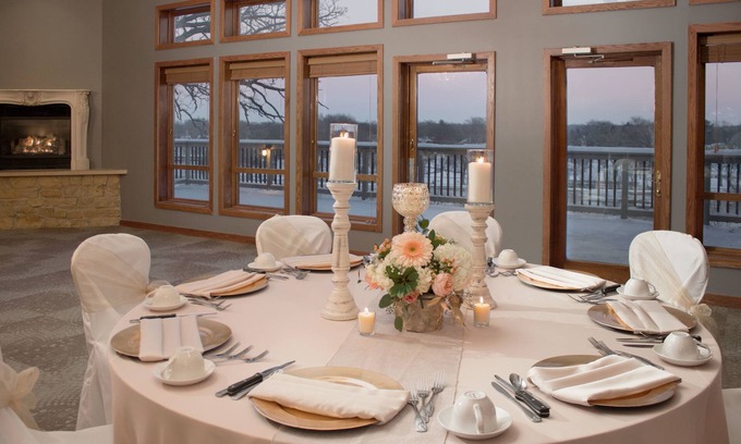 Rockford Hotel | Comfortable Riverview Inn & Suites with Family-Friendly Amenities