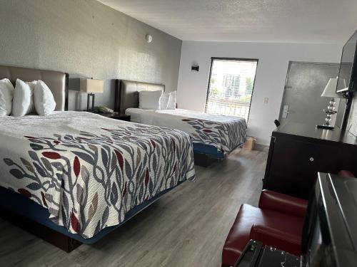 Fort Myers Hotel | Discover Riverview Inn: Family-Friendly & Pet Accessible