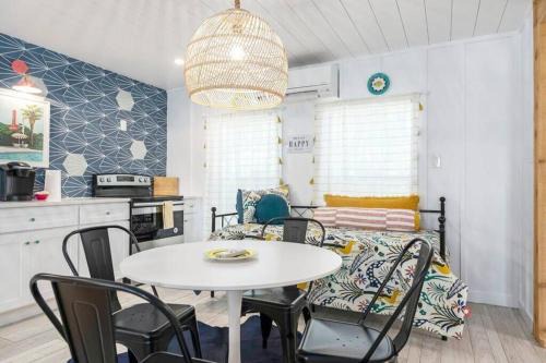 Stonewall House | Riverview Ranch: Enjoy Relaxation with Hot Tub & Fire Pit