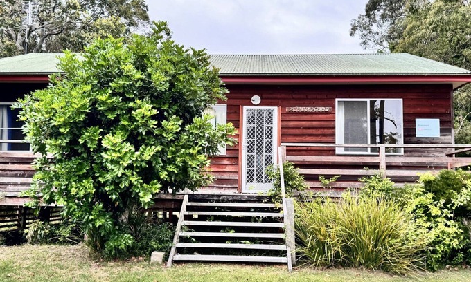 Wooli House | Riverwood: Pet-Friendly 3BR Retreat in Scenic Wooli