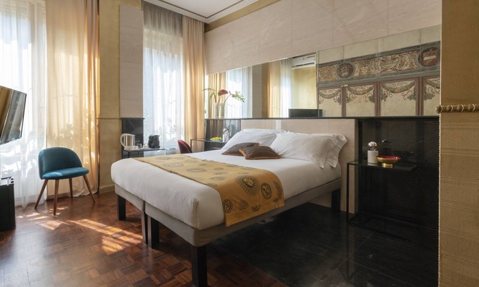 Borgonuovo House | Stylish Rivière Private Rooms with Spa & Breakfast