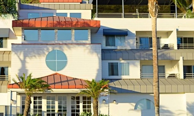 Capistrano Beach Condo | Stylish One Bedroom Suite at Riviera Beach & Shores Resort
