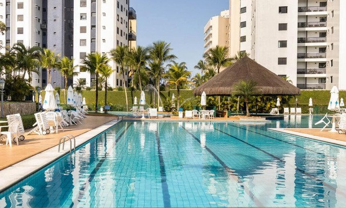 Riviera de Sao Lourenco Apartment | Relax at Riviera São Lourenço: Oceanfront Retreat with WiFi
