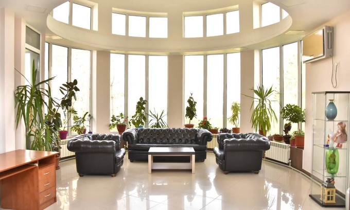 Atyrau House | Riviera Park Residence: Family-Friendly with Breakfast Included