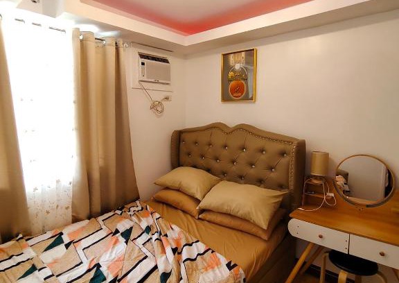 Sasa Apartment | Rj condotel @arezzo place davao