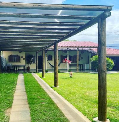 Jardim Carolina House | Inviting Casa Piscina Jardim in Ubatuba with Pool & Pets