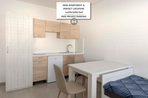 Celje Apartment | RM Roma Studio: Pet-Friendly Retreat with a 9.1 Rating